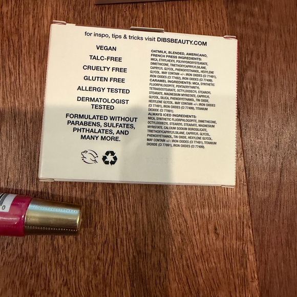 Valentino Vibrant Pink and Red Makeup Collection with other products included! - Picture 9 of 10